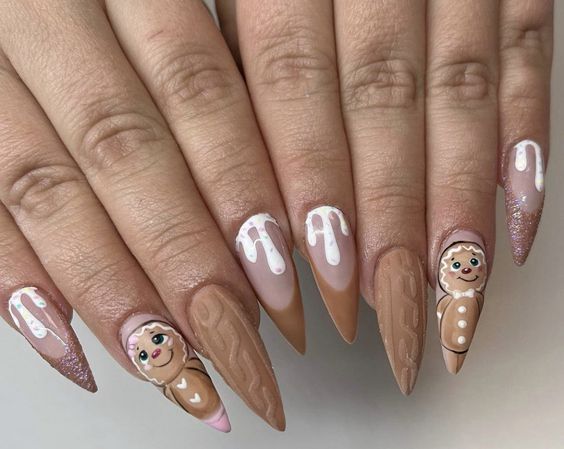 17 Gorgeous Long Christmas Nail Ideas for 2023