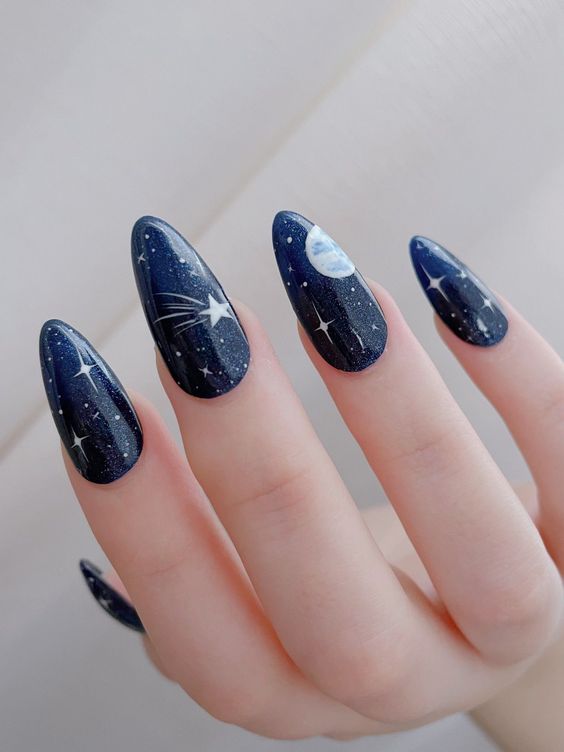 19 Creative Christmas Nail Art Ideas for 2023