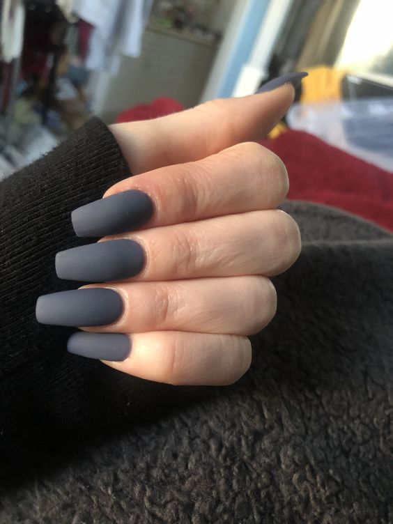 17 Easy Winter Nail Ideas for 2023-2024