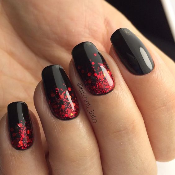 Short New Year's Nails in Red for 2024: 15 Festive Ideas