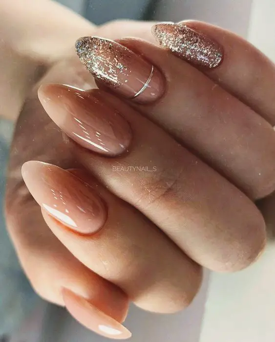 Almond New Year Nails 2024: 17 Elegant Ideas to Sparkle