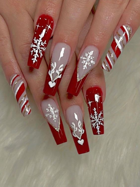 15 Festive Christmas Nail Ideas for 2023