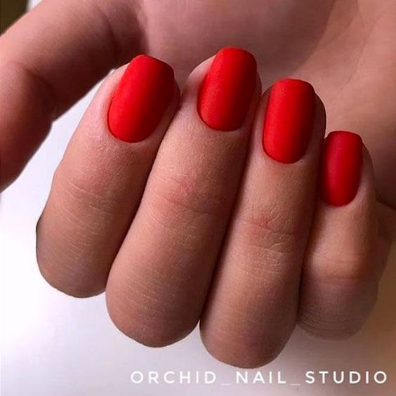 Short New Year's Nails in Red for 2024: 15 Festive Ideas