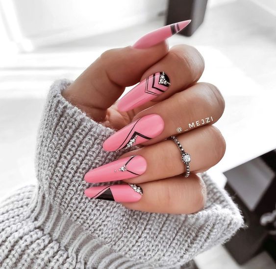 Rose Winter Nails 2023-2024: 17 Lovely Ideas