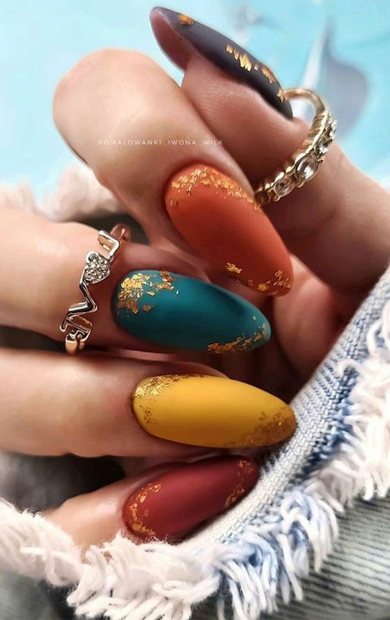 Pretty Winter Nails 2023-2024: 17 Stunning Ideas