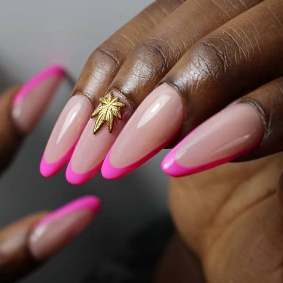 17 Pretty Pink Christmas Nail Ideas for 2023