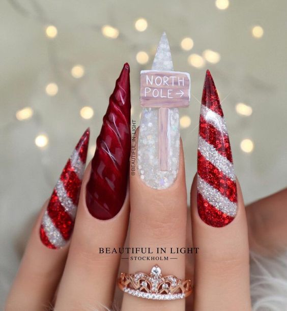 17 Gorgeous Long Christmas Nail Ideas for 2023