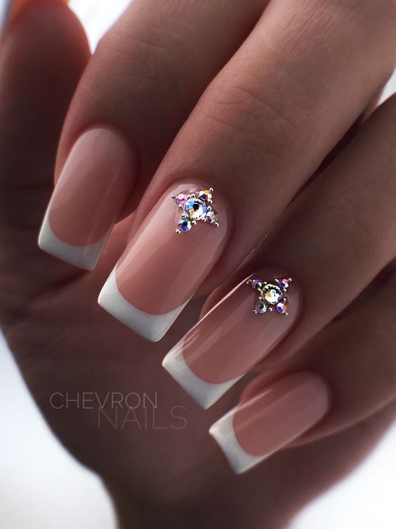 French New Year Nails 2024: 19 Chic Ideas to Welcome the Year