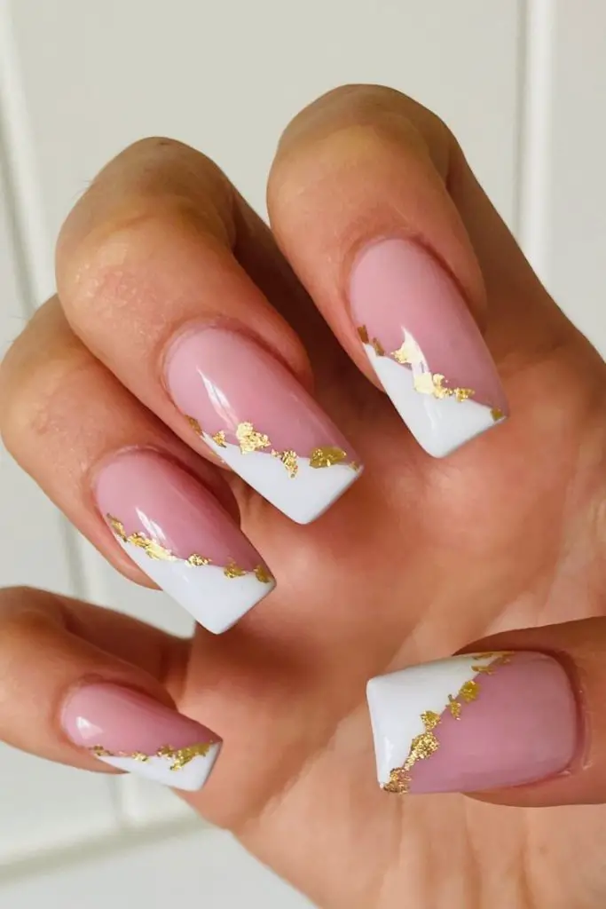 French New Year Nails 2024: 19 Chic Ideas to Welcome the Year