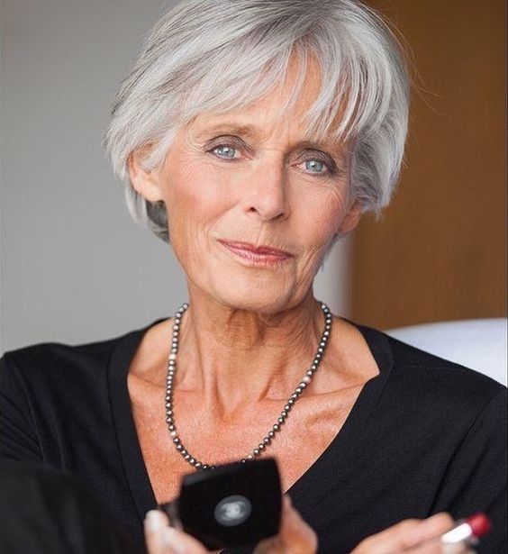 Embracing Elegance: Trendsetting Haircuts for Women Over 60 in 2024