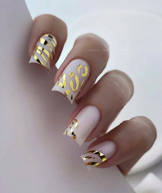 Embracing Elegance: A Showcase of 2024's Most Stylish Square Nail Designs