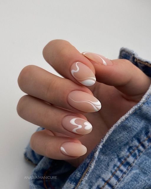 Elegant Oval Nails Perfect for Spring 2024