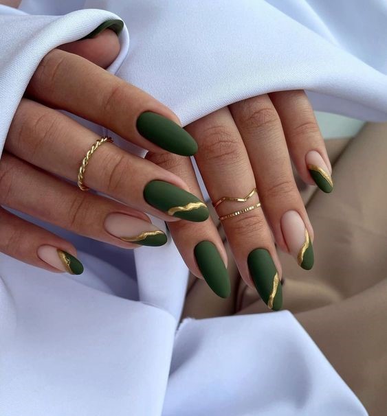 Nail the Perfect Look: July Nail Colors for 2024 Summer Vibes