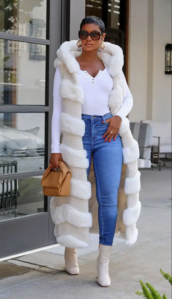 April Outfits for Women 2024: Spring Fashion Trends You Can't Miss