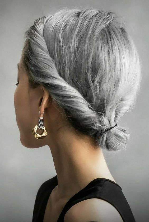 Elegant Spring 2024 Hairstyles for Women Over 50
