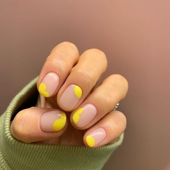 Yellow Nails: A Vibrant Spring 2024 Trend You'll Love