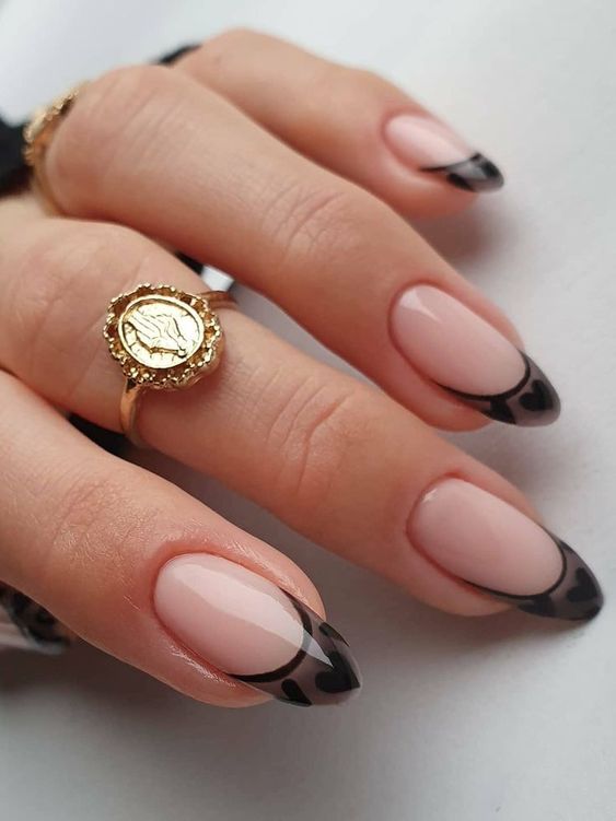 Classy Spring Nails 2024: The Elegant Trend Report