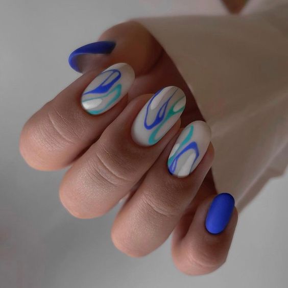 Short and Sweet: Summer Short Nail Trends for 2024