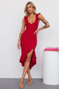 Red Dress Summer 2023: 19 Ideas