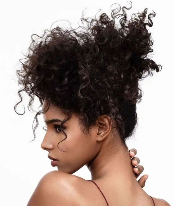 21 Gorgeous Curly Fall Hairstyle Ideas for 2023