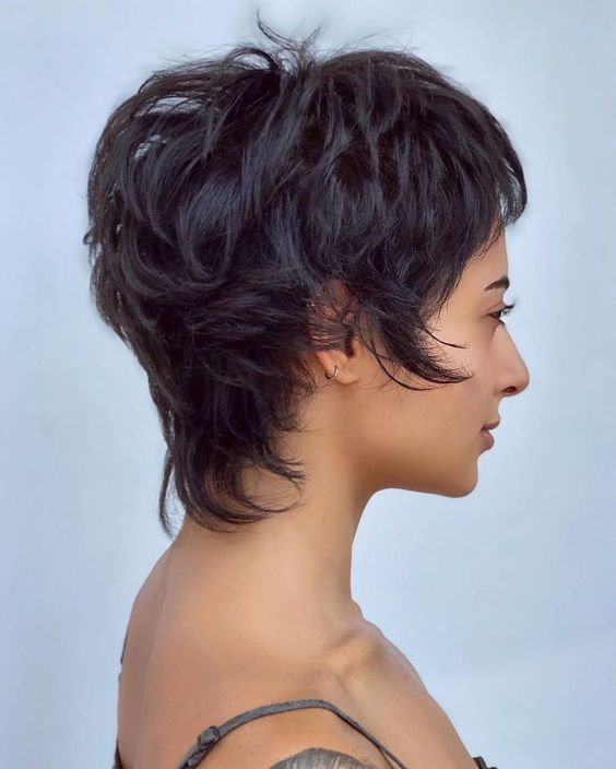 17 Stylish Short Wolf Haircut Ideas for a Bold and Modern Look