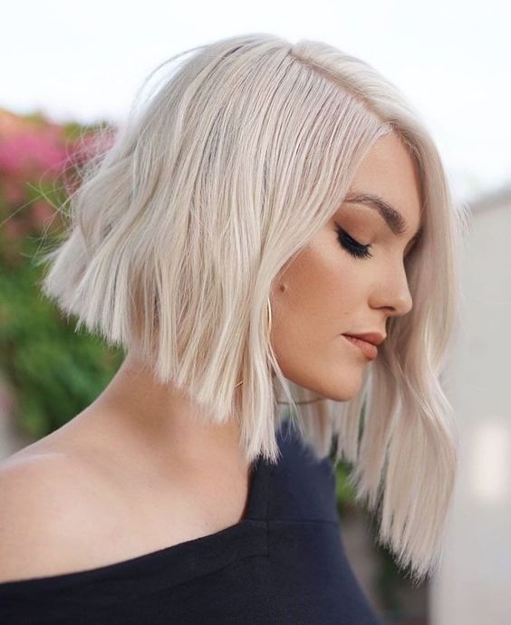 17 Stylish Angled Bob Haircuts: Perfect for a Trendy Transformation