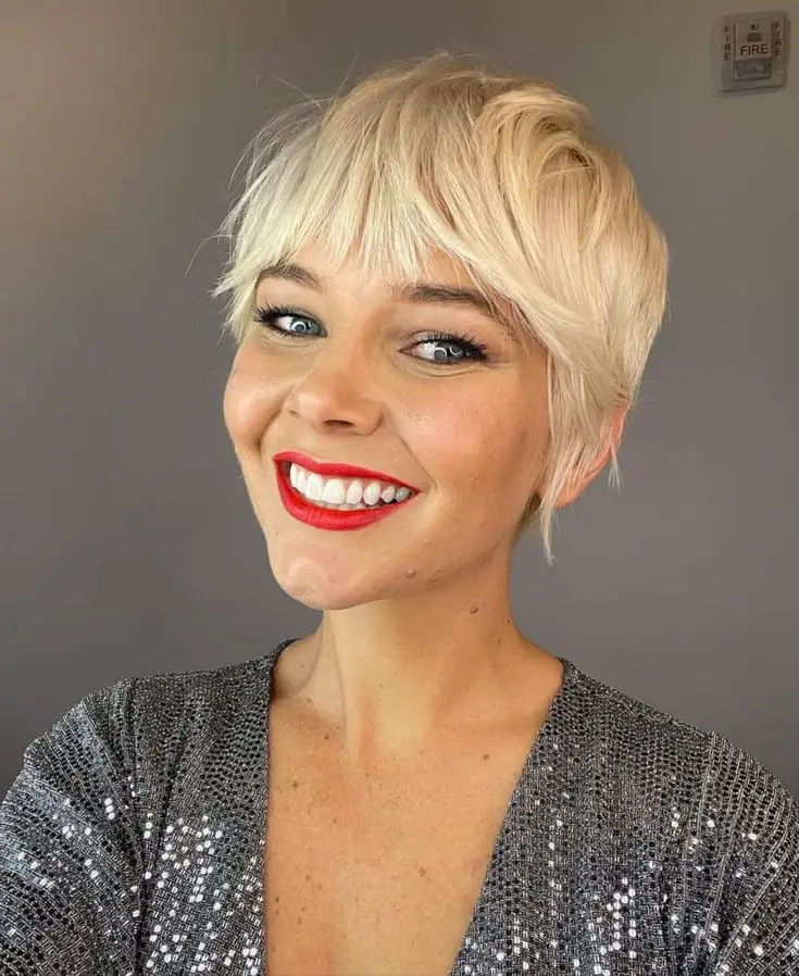 15 Stunning Pixie Haircut Ideas for Round Faces