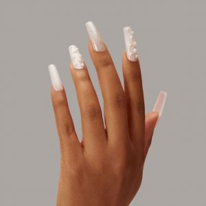 19 Elegant Fall White Nail Designs for 2023