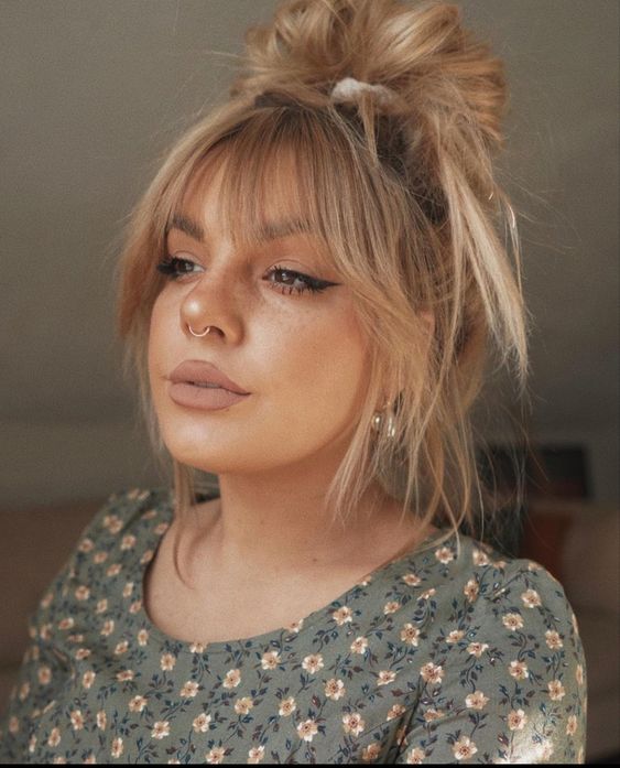 Fall Hairstyles with Curtain Bangs: 15 Trendy Ideas