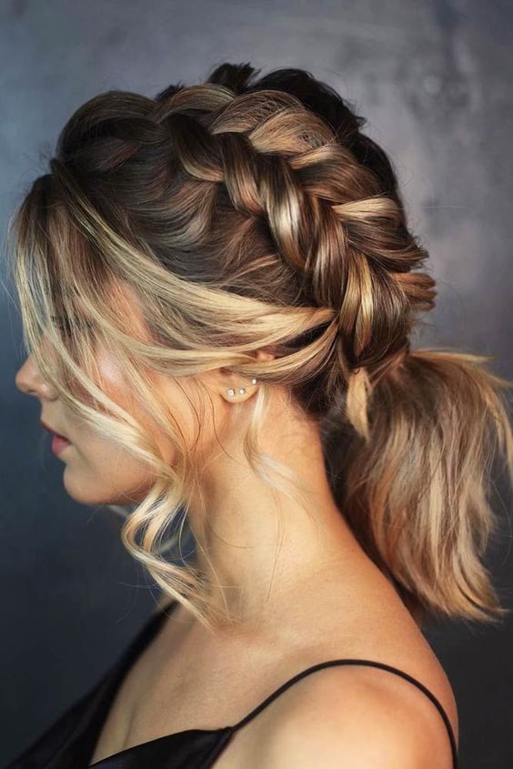 15 Chic Shoulder-Length Ponytail Ideas for a Trendy Look