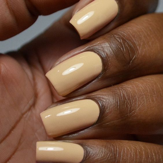 15 Trendy Fall Nail Colors for Black Women in 2023