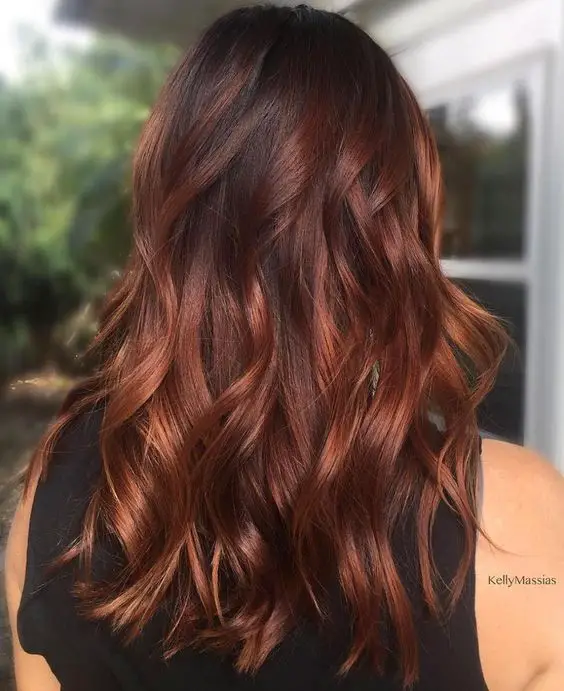 19 Beautiful Fall Hair Colors for Caramel Hair