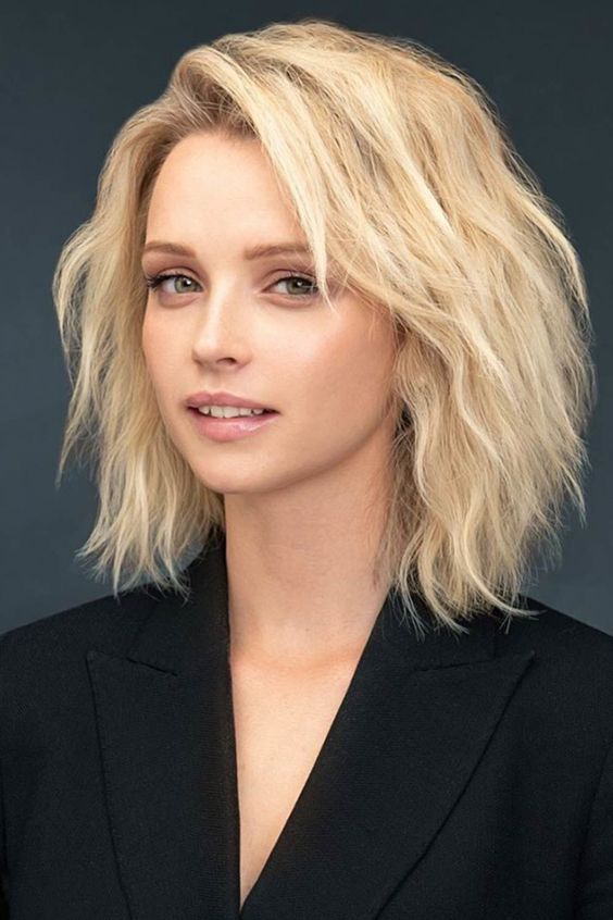 15 Flattering Medium Haircuts for Round Faces: Enhance Your Features with Style