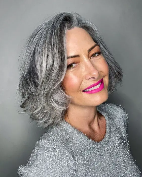 15 Chic Fall Haircuts for Women Over 40: Embrace Timeless Elegance ...