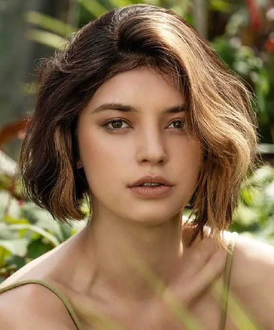 15 Chic and Effortlessly Messy Bob Haircut Ideas: Embrace the Tousled Vibes