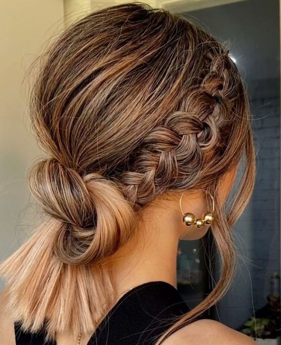 17 Stunning Ponytail Bun Hairstyle Ideas for Every Occasion
