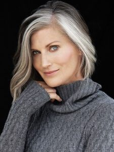 15 Flattering Fall Haircuts for Women Over 50 - thepinkgoose.com