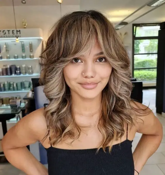 15 Gorgeous Long Haircuts for Round Faces: Embrace Elegance and Flattery
