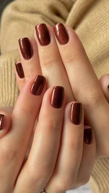 17 Sophisticated Fall Nail Colors for Women Over 40