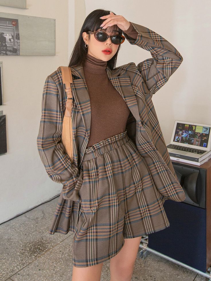 School Outfits 2023: 19 Chic and Trendy Ideas