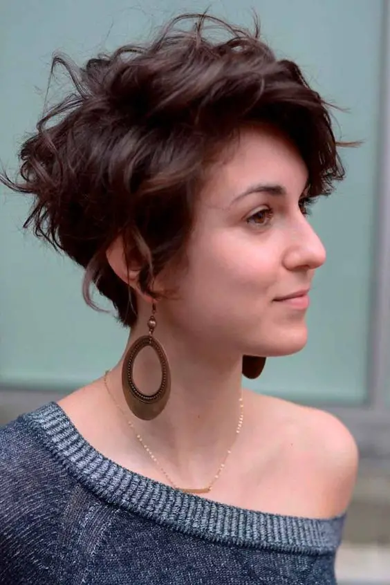 15 Trendy Shag Hairstyles for Fall 2023