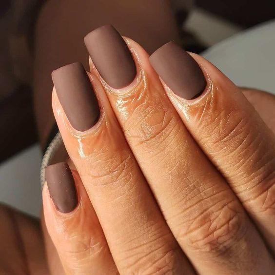 17 Trendy Brown Fall Nail Ideas for 2023