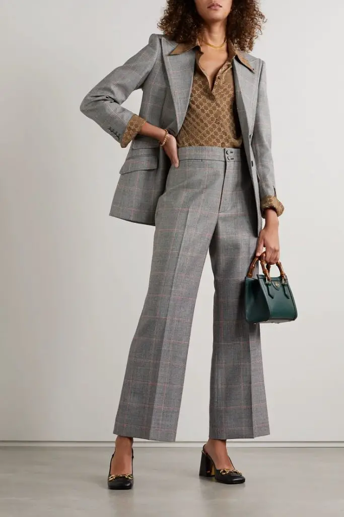 15 Elegant Fall Outfit Ideas for Women Over 50 in 2023