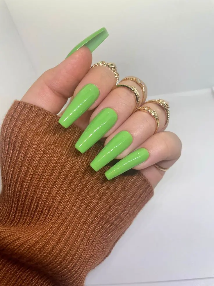 17 Vibrant Lime Green Nail Ideas for a Bold and Trendy Look