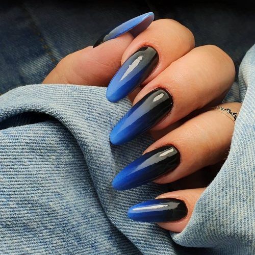 15 Mesmerizing Blue Chrome Nail Design Ideas