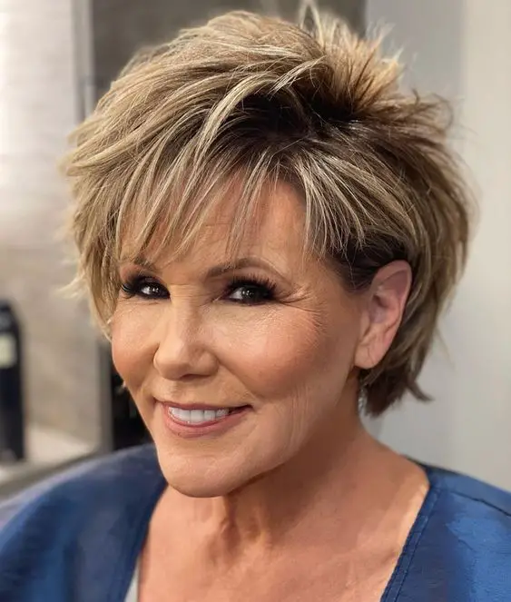 15 Chic Women's Short Haircuts for Over 50