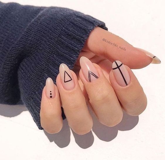 19 Chic Minimalist Nail Design Ideas
