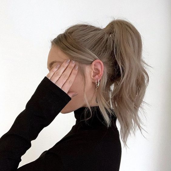 15 Trendy and Chic Short Ponytail Hairstyle Ideas