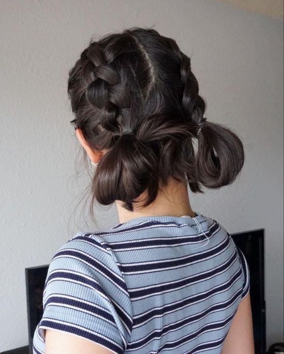 15 Trendy and Chic Short Ponytail Hairstyle Ideas