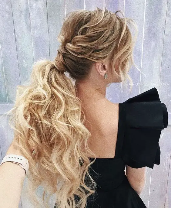 17 Long Ponytail Hairstyle Ideas for Effortless Elegance